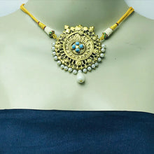 Load image into Gallery viewer, Blue One Motif Pearl Choker Necklace