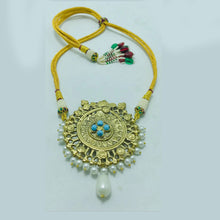 Load image into Gallery viewer, Blue One Motif Pearl Choker Necklace