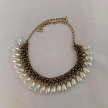 Load image into Gallery viewer, Statement Collar Choker Necklace With Pearls