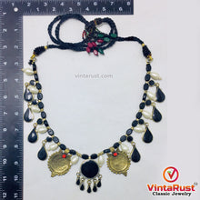 Load image into Gallery viewer, Choker Necklace With Stones, Pearls and Coins