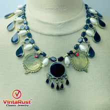 Load image into Gallery viewer, Choker Necklace With Stones, Pearls and Coins