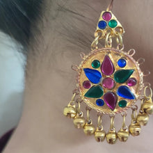 Load image into Gallery viewer, Golden Dangle Massive Earrings