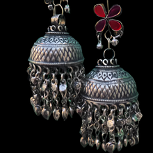 Load image into Gallery viewer, Dangling Earrings with Pink Glass Stones And Silver Bells