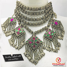 Load image into Gallery viewer, Dangling Five Pendant Kuchi Oversized Choker Necklace