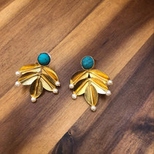 Load image into Gallery viewer, Floral Turquoise Handmade Earrings
