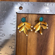 Load image into Gallery viewer, Floral Turquoise Handmade Earrings