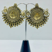 Load image into Gallery viewer, Antique Golden Tone Big Earrings