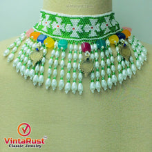 Load image into Gallery viewer, Green and White Beaded and Pearls Choker Necklace