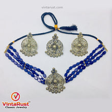 Load image into Gallery viewer, Handmade Beaded Jewelry Set With Golden Metal Motif