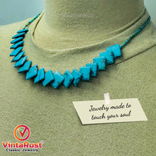 Load image into Gallery viewer, Handmade Turquoise Stone Beaded Necklace