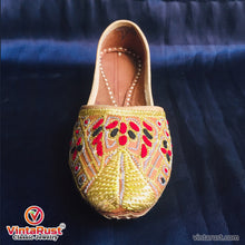 Load image into Gallery viewer, Handmade Ethnic Women Flat Shoes