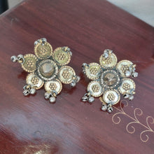 Load image into Gallery viewer, Afghan Ethnic Ring With Silver Bells