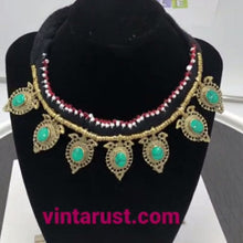 Load image into Gallery viewer, Vintage Statement Collar Choker Stones Necklace