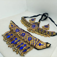 Load image into Gallery viewer, Golden Tone Handmade Tribal Jewelry Set