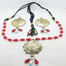 Load image into Gallery viewer, Tribal Red and White Beaded Jewelry Set