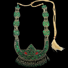 Load image into Gallery viewer, Glass Stones Pendant Necklace With Dangling Tassels