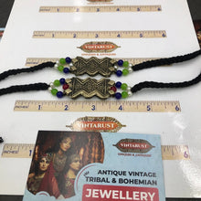 Load image into Gallery viewer, Tribal Motif Choker Necklace With Pearls Beaded Chain