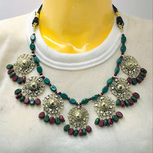 Load image into Gallery viewer, Beaded Stone Motifs Choker Necklace With Earrings