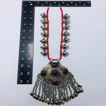 Load image into Gallery viewer, Beaded Chain Necklace With Silver Massive Pendant