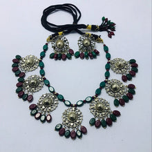 Load image into Gallery viewer, Beaded Stone Motifs Choker Necklace With Earrings