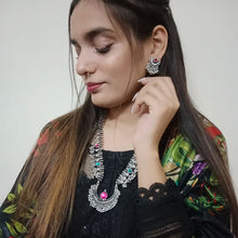 Load image into Gallery viewer, Multicolor Glass Stone With Jewelry Set