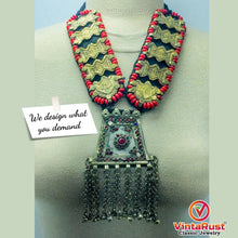 Load image into Gallery viewer, Long Red Beaded Vintage Pendant Necklace