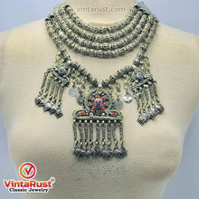 Load image into Gallery viewer, Massive Choker Necklace With Three Dangling Pendants