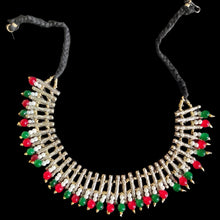 Load image into Gallery viewer, Metal Spikes Choker Necklace With Beads