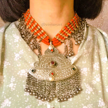 Load image into Gallery viewer, Multilayers Beaded Necklace With Silver Vintage Pendant
