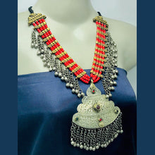 Load image into Gallery viewer, Multilayers Beaded Necklace With Silver Vintage Pendant