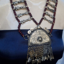 Load image into Gallery viewer, Tribal Wide Wooden Beaded Chain Pendant Necklace