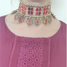 Load image into Gallery viewer, Red and Blue Glass Stones Collar Choker Necklace