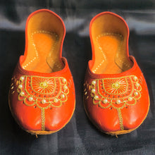 Load image into Gallery viewer, Red Handmade Floral Design Flat Khussa