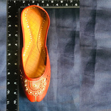 Load image into Gallery viewer, Red Handmade Floral Design Flat Khussa