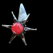 Load image into Gallery viewer, Vintage Red Stone Star Ring