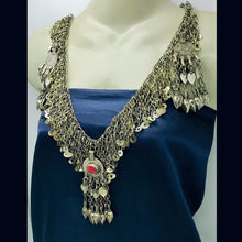 Load image into Gallery viewer, Long Pendant Rustic Necklace With Tassels