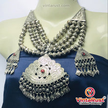 Load image into Gallery viewer, Silver Kuchi Multilayer Beaded Necklace With Dangling Pendants