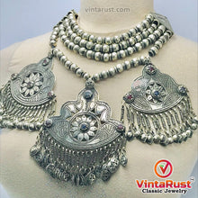 Load image into Gallery viewer, Silver Kuchi Vintage Three Massive Dangling Pendants Necklace