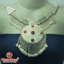 Load image into Gallery viewer, Handmade Boho Pendant Necklace with Leaf Tassels