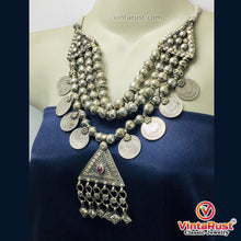 Load image into Gallery viewer, Silver Metal Beaded With Coins Choker Necklace