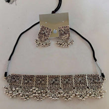 Load image into Gallery viewer, Elegant Silver Statement Choker Jewelry set
