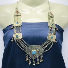 Load image into Gallery viewer, Silver Vintage Necklace with Turquoise Beads