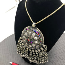 Load image into Gallery viewer, Traditional Metal Round Long Necklace