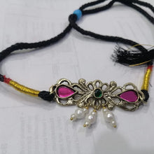 Load image into Gallery viewer, Pearls and Vintage Glass Stones Choker Necklace