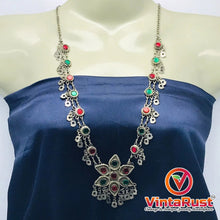 Load image into Gallery viewer, Tribal Pendant Necklace With Red and Green Glass Stone