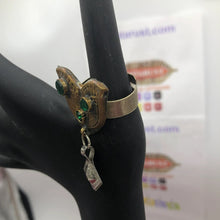 Load image into Gallery viewer, Vintage Golden Tone Kuchi Ring