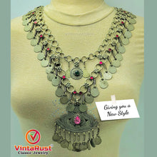 Load image into Gallery viewer, Tribal Pendant Necklace With Pink Glass Stones