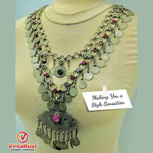 Load image into Gallery viewer, Tribal Pendant Necklace With Pink Glass Stones