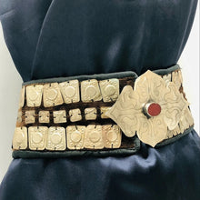 Load image into Gallery viewer, Vintage Belly Belt With Silver Motif and Glass Stone