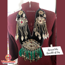 Load image into Gallery viewer, Turkmen Big Pendant Style Necklace